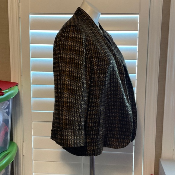 Elegant Black and Gold Women's Blazer - Picture 3 of 7